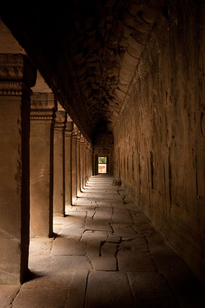 Ta Prohm Walkway